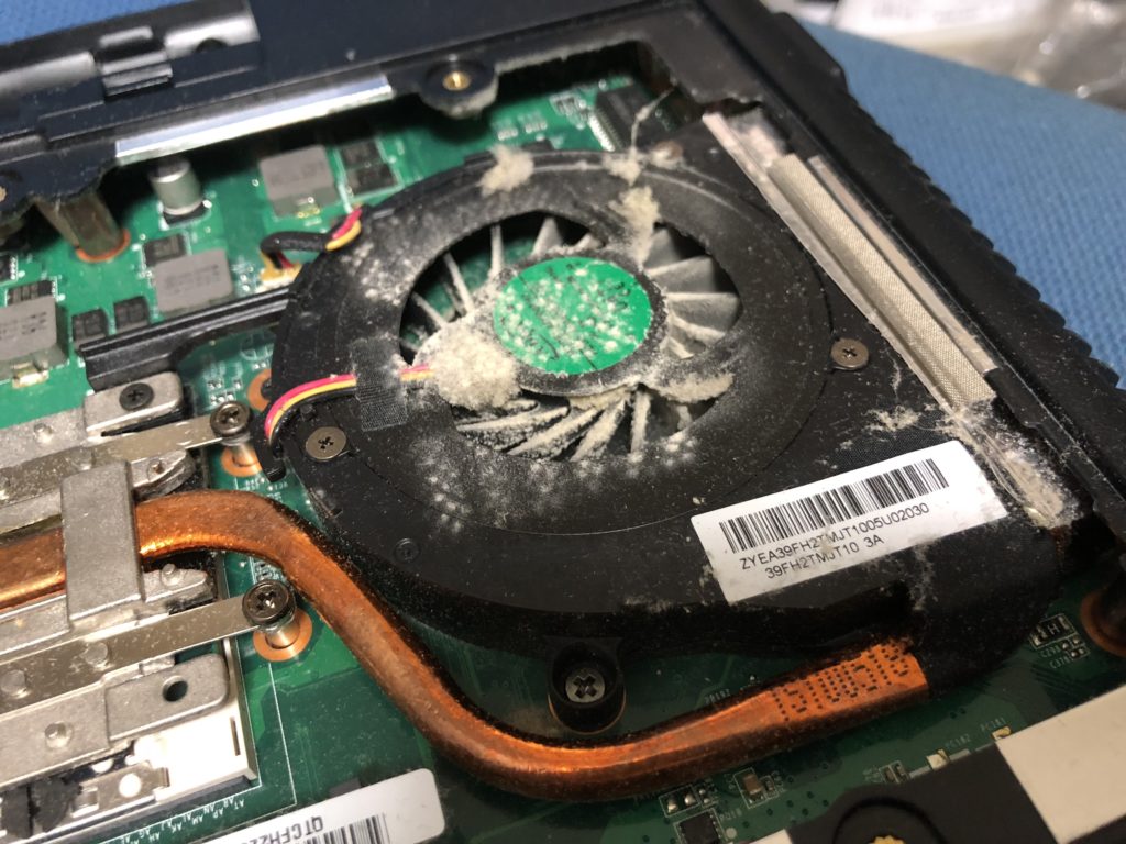 CPUファンの清掃修理