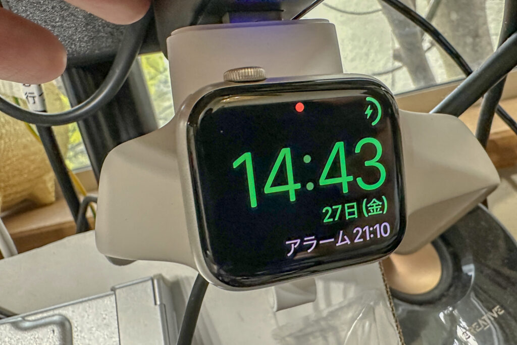 Apple WatchのUSBチャージャー