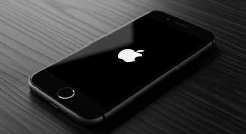 iPadとiPhone SE2が動かない？iOS26アップデート直後の実態